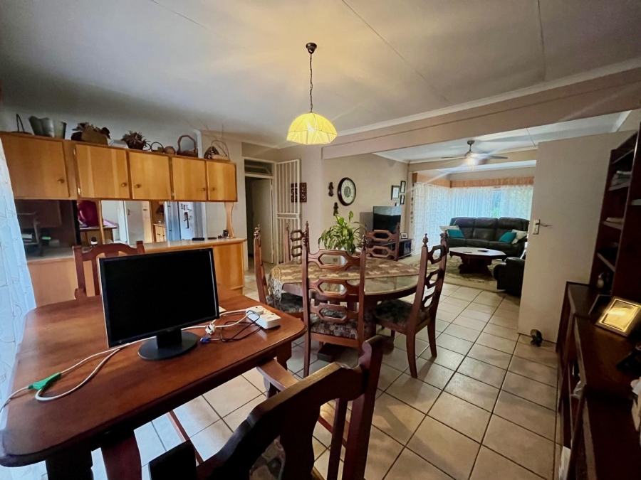 5 Bedroom Property for Sale in Protea Park North West